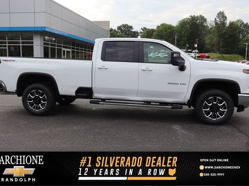 New 2026 Chevrolet Silverado 3500 LT w/ Leather Package AWD/4WD image 1