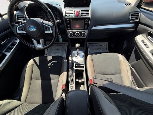 Used 2017 Subaru Crosstrek 2.0i Premium AWD/4WD image 10