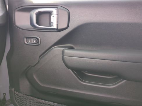 New 2026 Jeep Gladiator Sport image 16