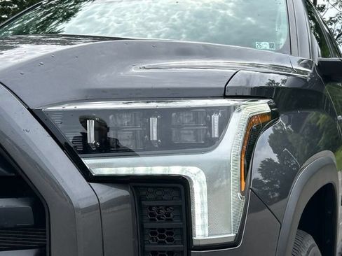Used 2024 Toyota Tundra Limited AWD/4WD image 10