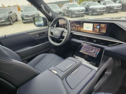 New 2026 INFINITI QX80 4WD w/ Sport Exterior Package image 10