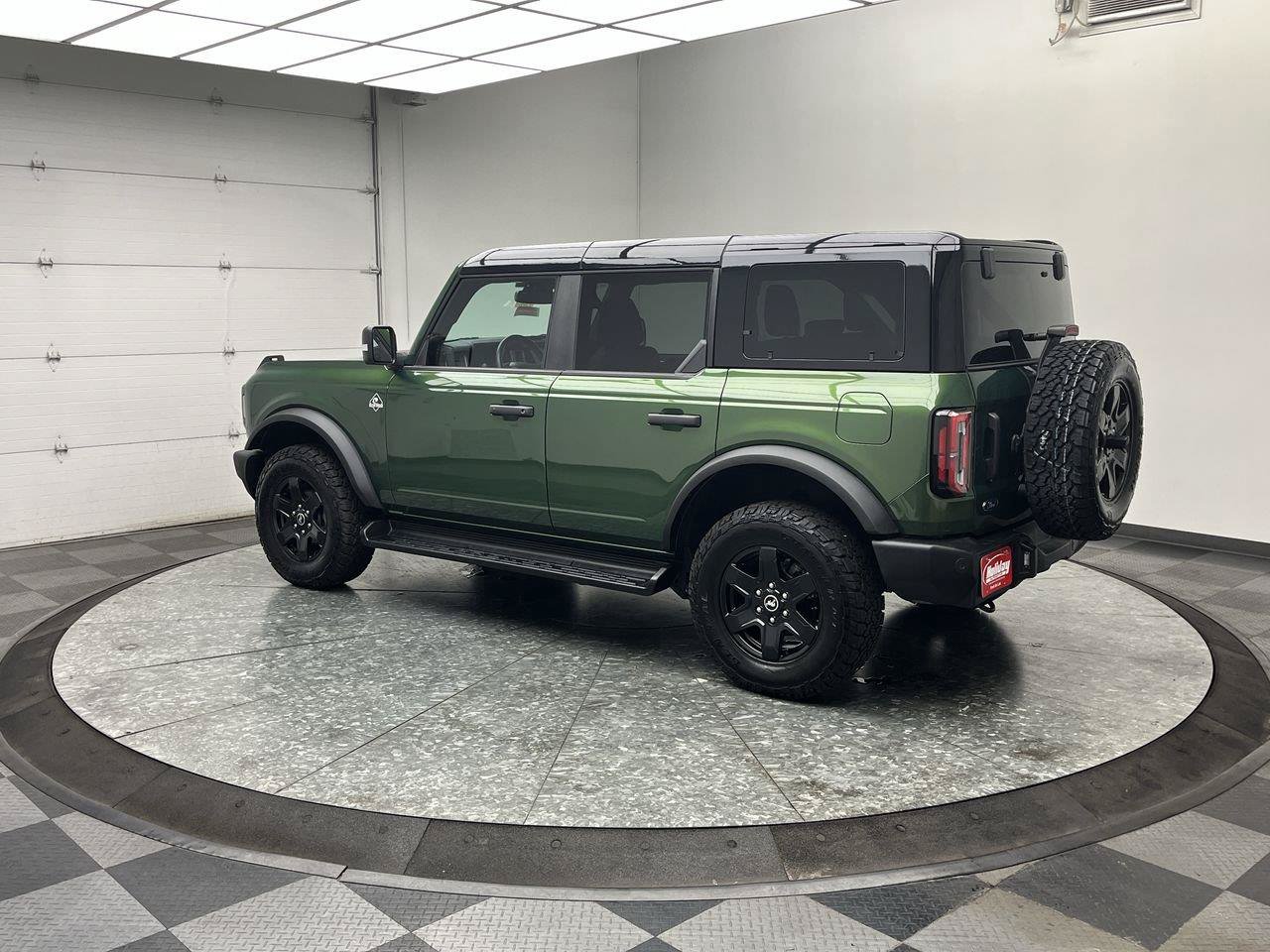 Certified 2025 Ford Bronco Outer Banks AWD/4WD image 2