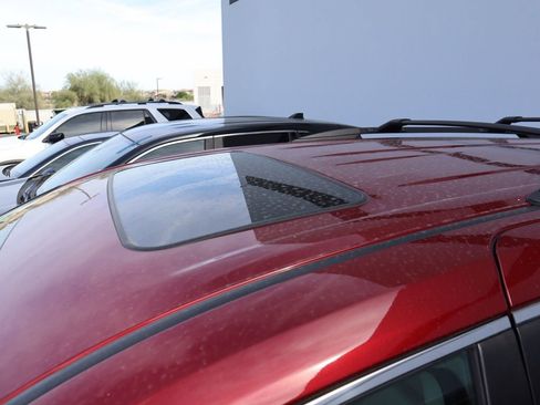 Used 2021 Toyota Sienna XLE image 5