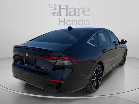 Used 2023 Honda Accord Touring image 5