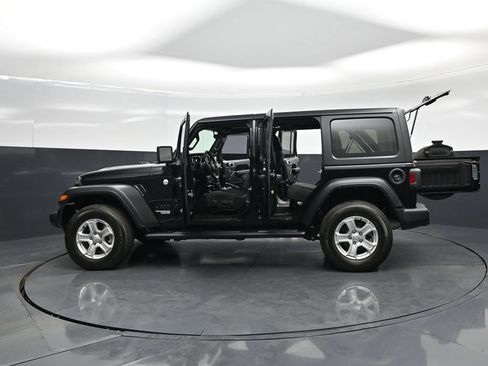 Used 2021 Jeep Wrangler Unlimited Sport AWD/4WD image 35