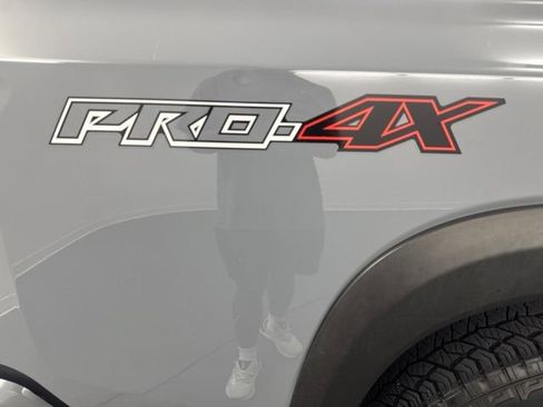 Used 2024 Nissan Frontier PRO-4X w/ Off-Road Protection Package AWD/4WD image 12