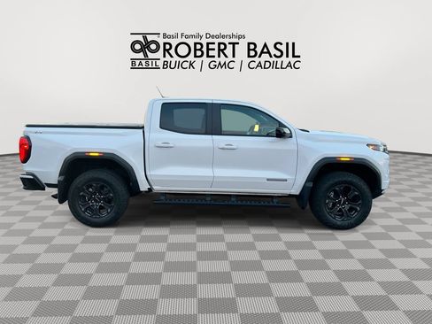 Used 2025 GMC Canyon Elevation w/ Convenience Package AWD/4WD image 9