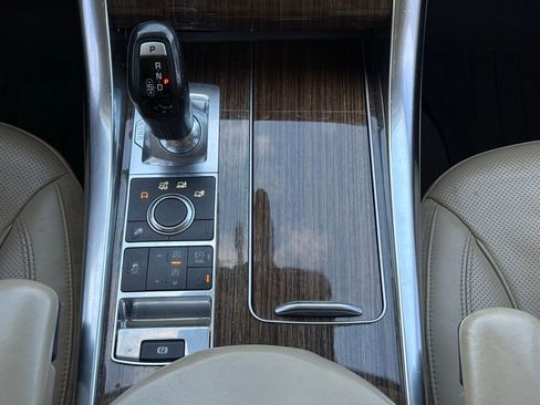 Used 2016 Land Rover Range Rover Sport HSE image 16