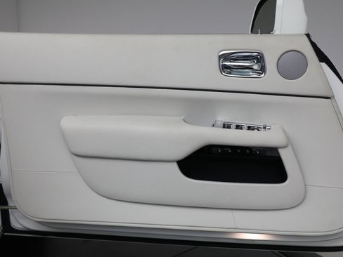 Certified 2018 Rolls-Royce Dawn image 44