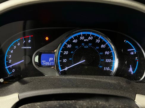 Used 2011 Toyota Sienna XLE image 10