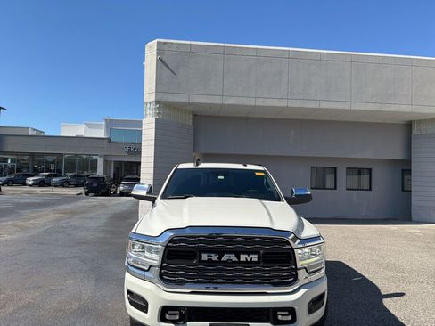 Used 2019 RAM 2500 Limited image 4
