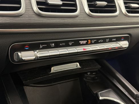 Used 2022 Mercedes-Benz GLE 350 image 16