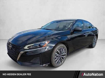 Used 2024 Nissan Altima 2.5 SV