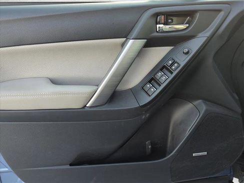 Used 2017 Subaru Forester 2.5i Limited image 7