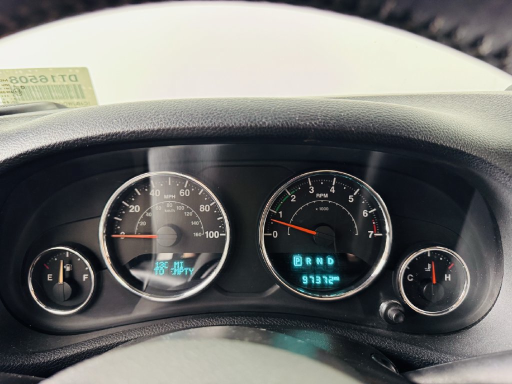 Used 2018 Jeep Wrangler Unlimited Sport w/ Connectivity Group AWD/4WD image 8
