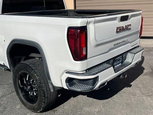 Used 2021 GMC Sierra 1500 Denali w/ Denali Ultimate Package AWD/4WD image 13