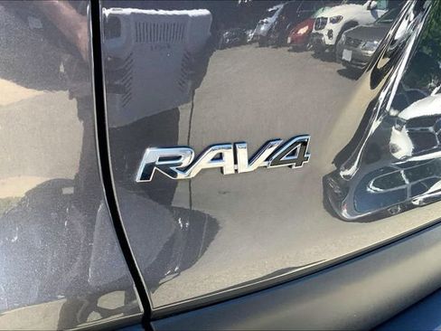 Used 2024 Toyota RAV4 LE AWD/4WD image 8
