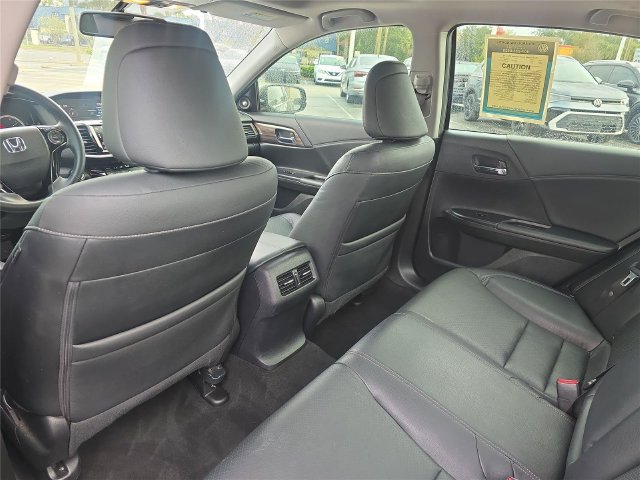 Used 2017 Honda Accord EX-L image 8