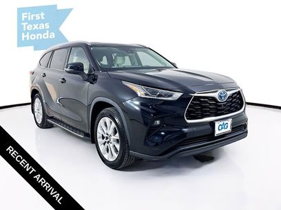 Used 2022 Toyota Highlander Limited
