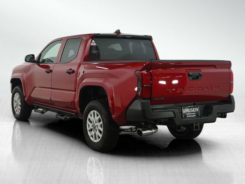 Used 2025 Toyota Tacoma SR image 3