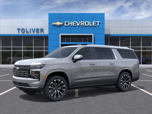 New 2026 Chevrolet Suburban High Country AWD/4WD image 2