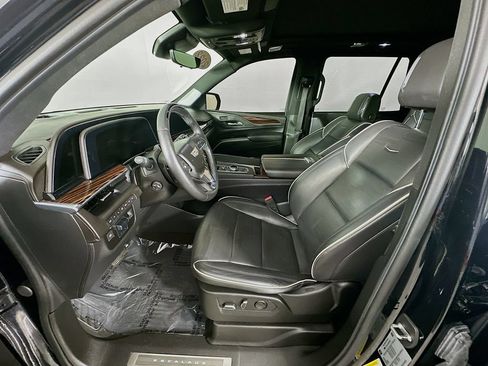 Used 2022 Cadillac Escalade Premium Luxury w/ Performance Package AWD/4WD image 30
