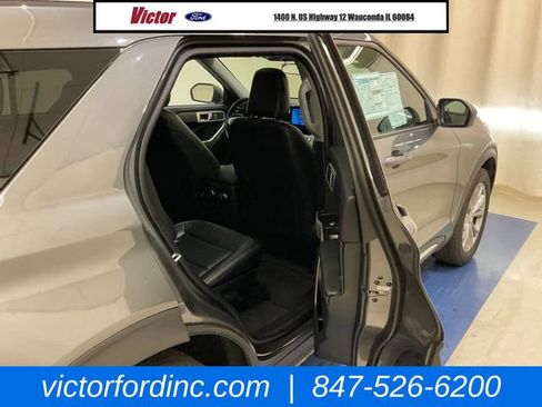 Used 2023 Ford Explorer XLT w/ Equipment Group 202A image 19