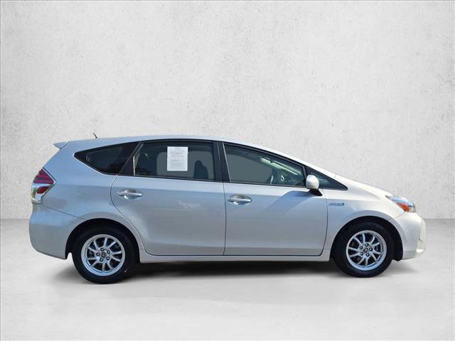 Used 2016 Toyota Prius V Two FWD image 4