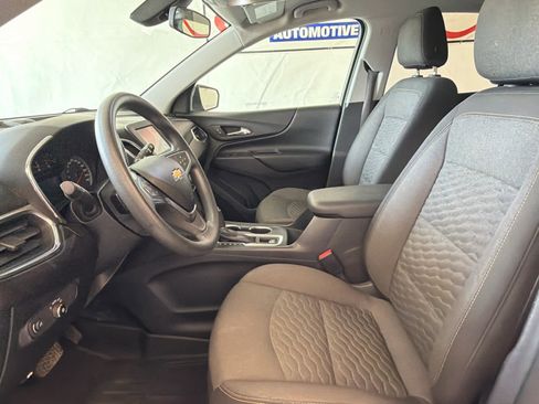 Used 2018 Chevrolet Equinox LT image 11