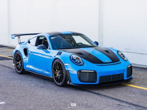 Used 2018 Porsche 911 GT2 RS image 17