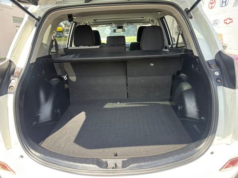 Used 2017 Toyota RAV4 XLE w/ All Weather Liner Package AWD/4WD image 7