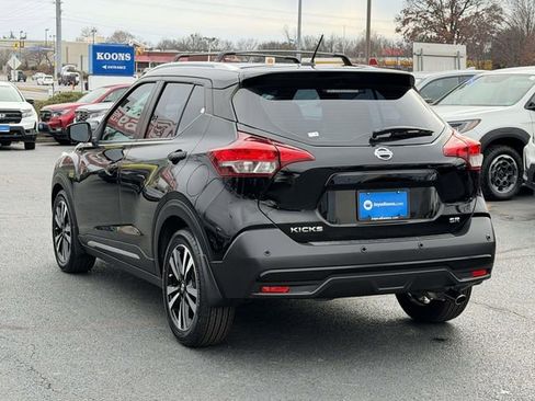 Used 2020 Nissan Kicks SR w/ Exterior Package image 3
