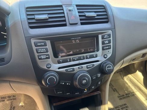 Used 2006 Honda Accord EX image 19