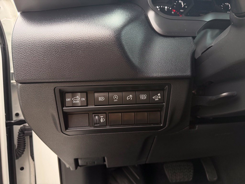 Used 2023 Toyota Tundra SR5 w/ SR5 Convenience Package AWD/4WD image 13