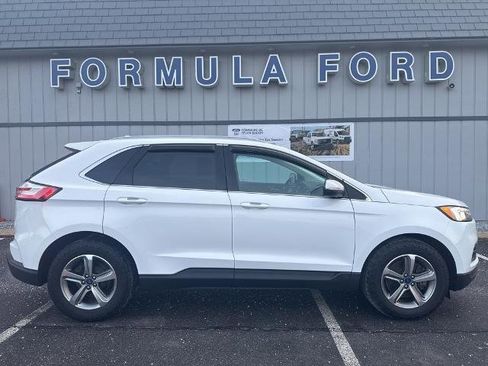 Certified 2020 Ford Edge SEL w/ Convenience Package image 2