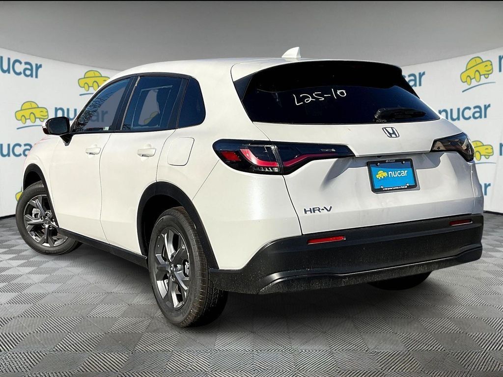 New 2026 Honda HR-V LX image 5