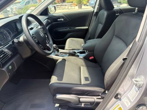 Used 2017 Honda Accord LX image 14