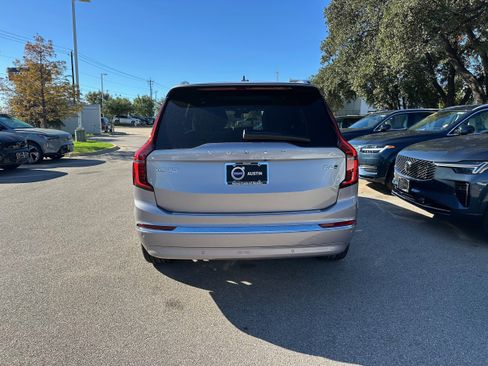 New 2026 Volvo XC90 B6 Plus w/ Protection Package Premier image 5