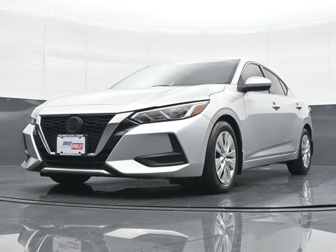 Used 2022 Nissan Sentra S image 16