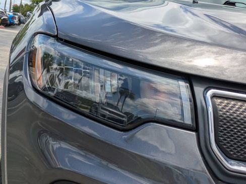 Certified 2022 Jeep Compass Latitude AWD/4WD image 7