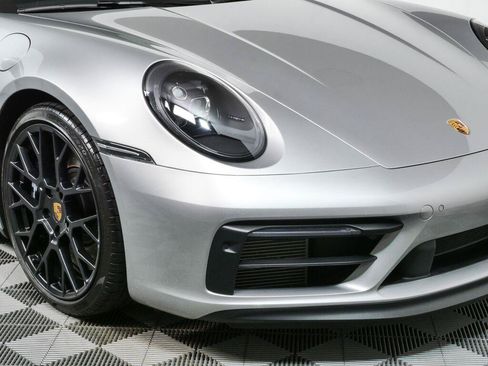 Used 2024 Porsche 911 Carrera GTS RWD image 32