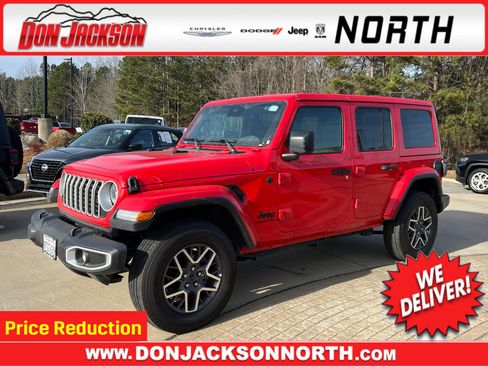 Used 2025 Jeep Wrangler Unlimited Sahara AWD/4WD image 1