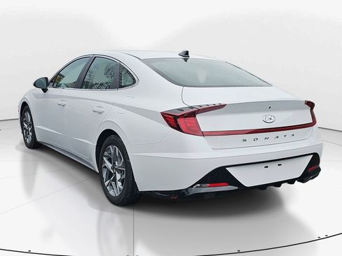 Used 2023 Hyundai Sonata SEL FWD image 5