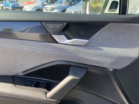 New 2025 Volkswagen Tiguan S image 14