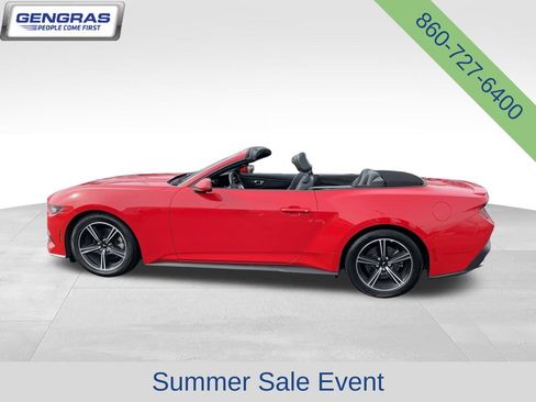 Used 2025 Ford Mustang Premium RWD image 38