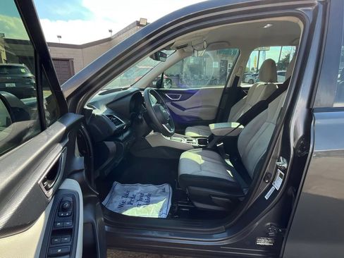 Used 2022 Subaru Forester AWD/4WD image 17