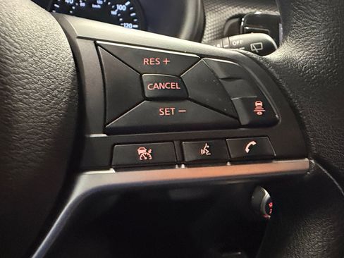 Used 2023 Nissan Kicks SV FWD image 34