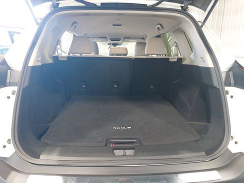 Certified 2023 Nissan Rogue SV AWD/4WD image 12