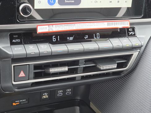New 2026 Toyota Camry SE FWD image 21