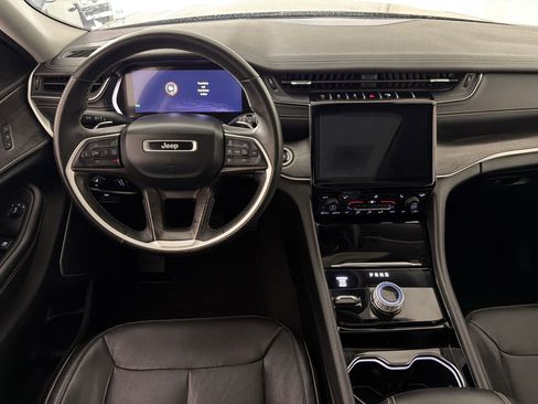 Used 2022 Jeep Grand Cherokee L Limited AWD/4WD image 26